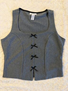 Pinstripe Bow-Front Cropped Tank Top - Gray